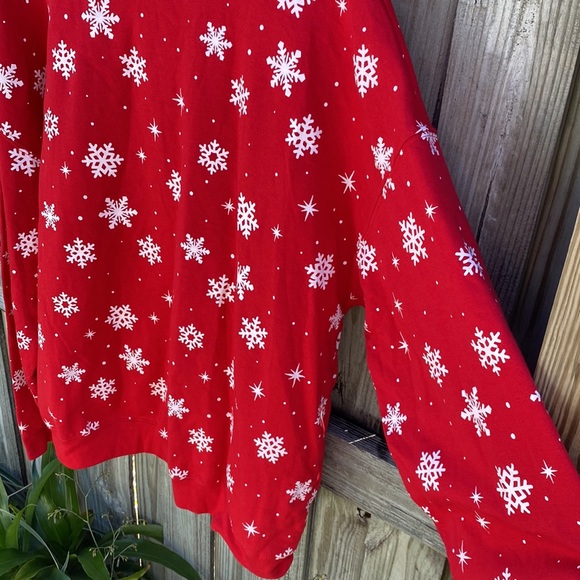 Disney Mickey and Minnie Kissmas Christmas Sweater. NWOT.  Size XXXL. Red - Picture 8 of 16